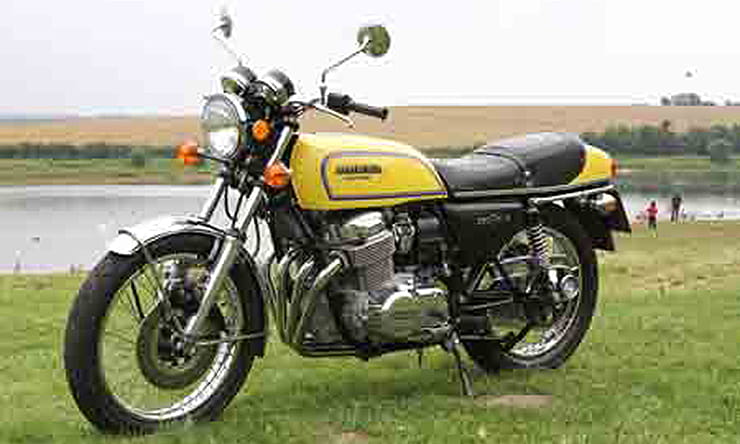 Read BikeSocial's review & buying guide of the Honda CB750 F1 (1975-1976). The pros, cons, specs and more so you have the information you need.